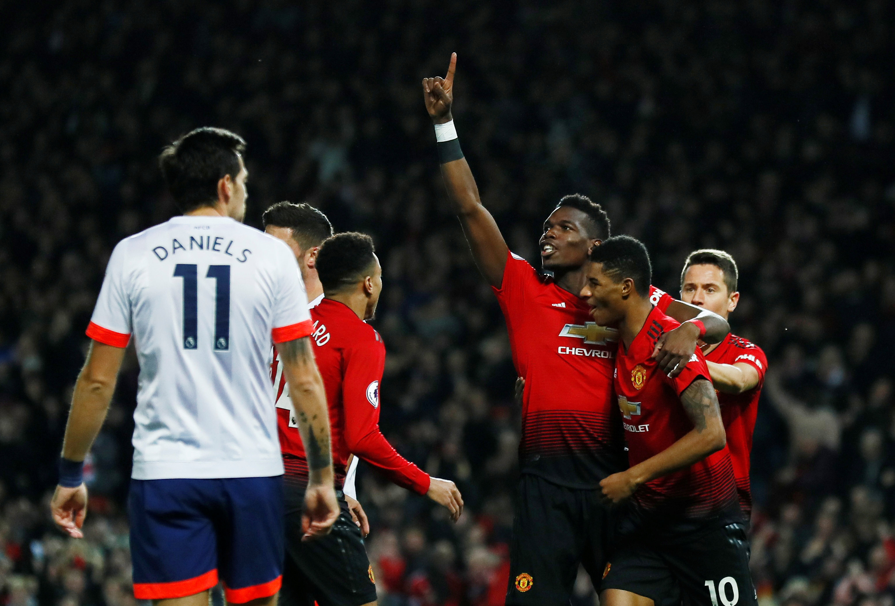 场备受瞩目 场备受瞩目