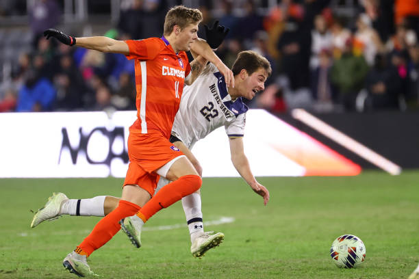 詹姆斯的职 詹姆斯的职